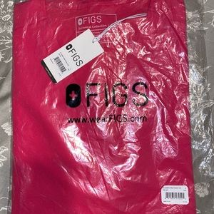 Figs Casma 3 pocket scrub top. Limited edition. HOT PINK!!! BNWT!